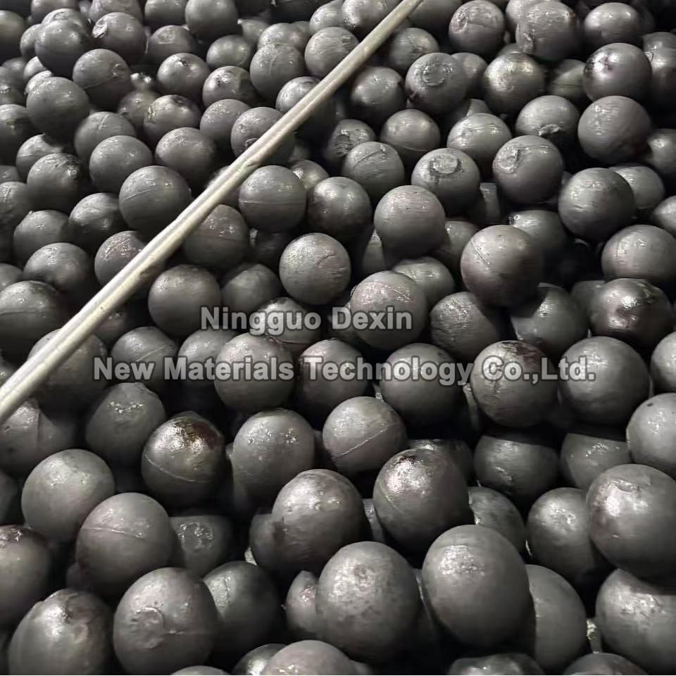 40mm Cr 15 High Chrome Grinding Balls.jpg