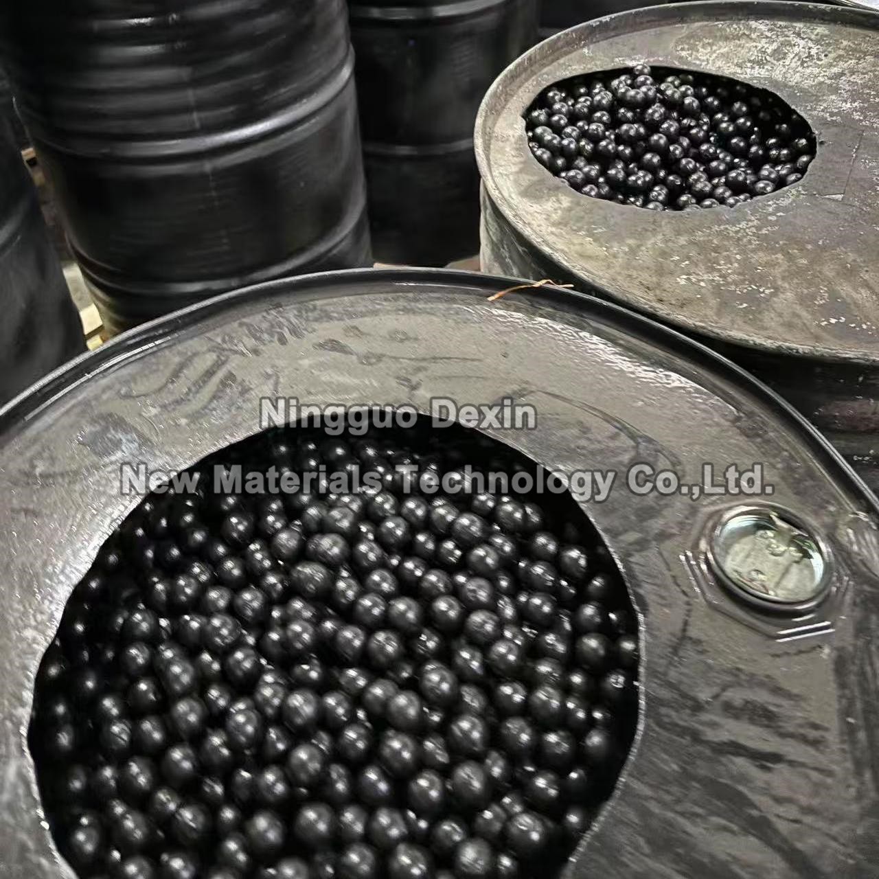 Grinding Ball For Minerals.jpg